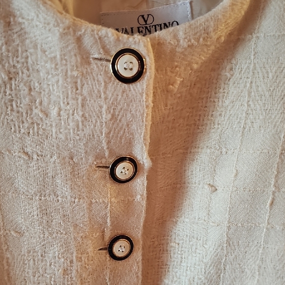 Valentino Cream Textured Jacket - Picture 3 of 8